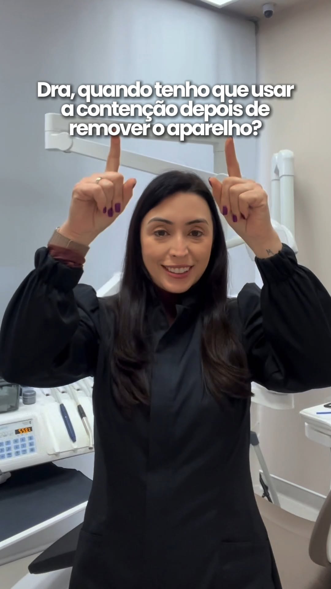 Uso nocturno de retenedor: evita que los dientes se muevan